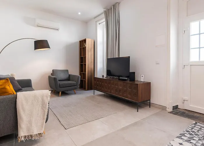 Retreat Residences 3 By Lovelystay * 辛特拉